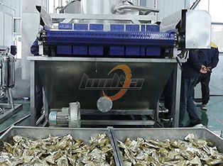 Vertical Sterilizer Product Photograph