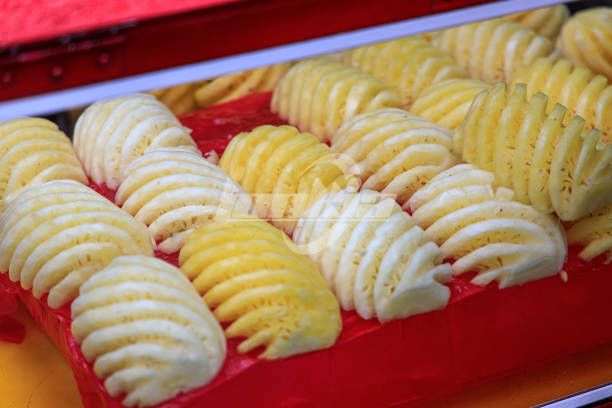 pineapple peeling machine